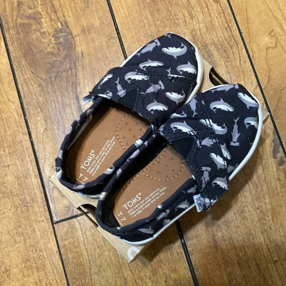 Tom’s toddler shoes - Picture 7 of 7